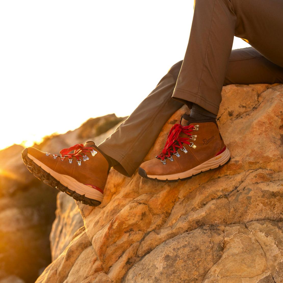 Men Hike | Danner Mountain 600 Leaf GTX Grizzly Brown/rhodo Red