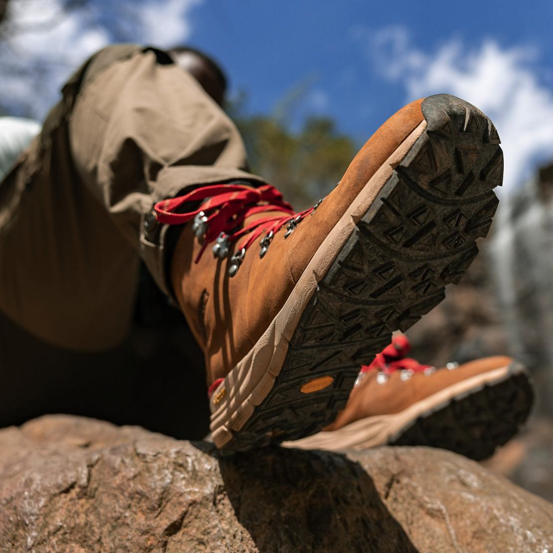 Men Hike | Danner Mountain 600 Leaf GTX Grizzly Brown/rhodo Red