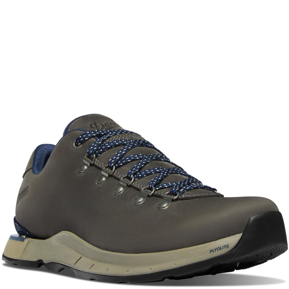 Men Hike | Danner Mountain Overlook Charcoal