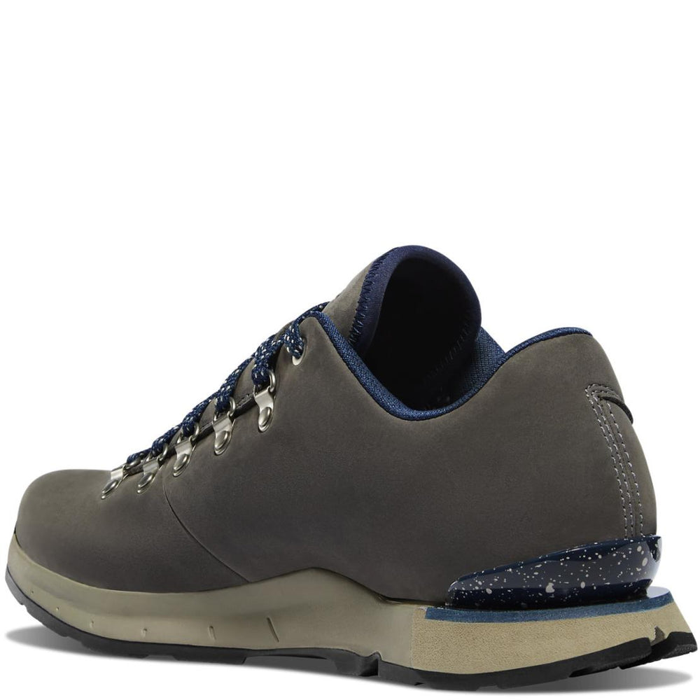 Men Hike | Danner Mountain Overlook Charcoal