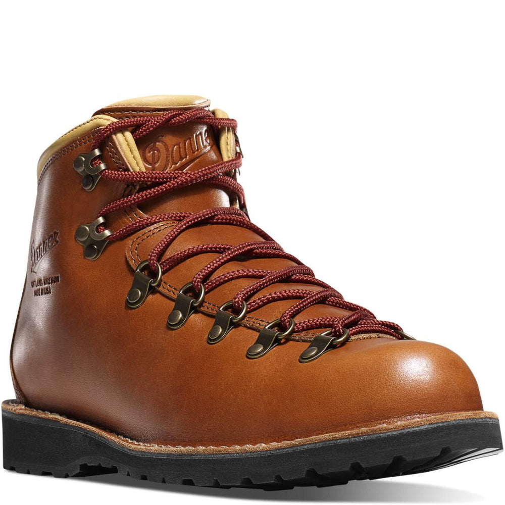 Men Hike | Danner Mountain Pass Horween Rio