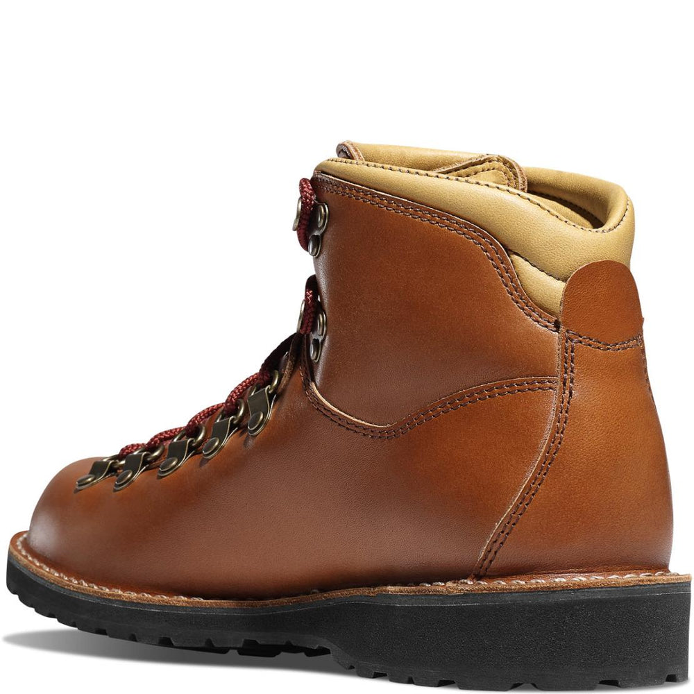 Men Hike | Danner Mountain Pass Horween Rio