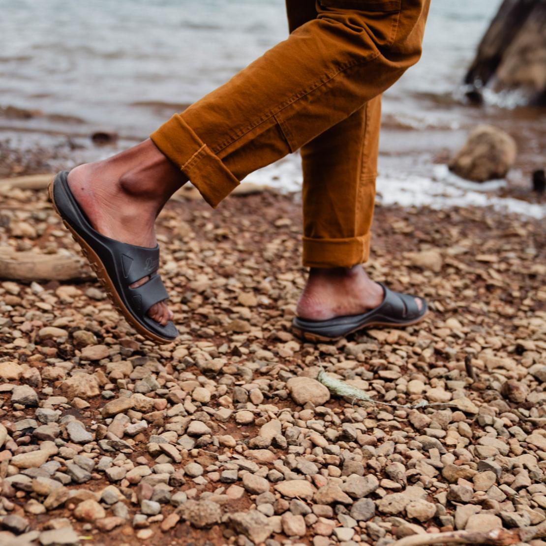 Men Hike | Danner Shelter Cove Black