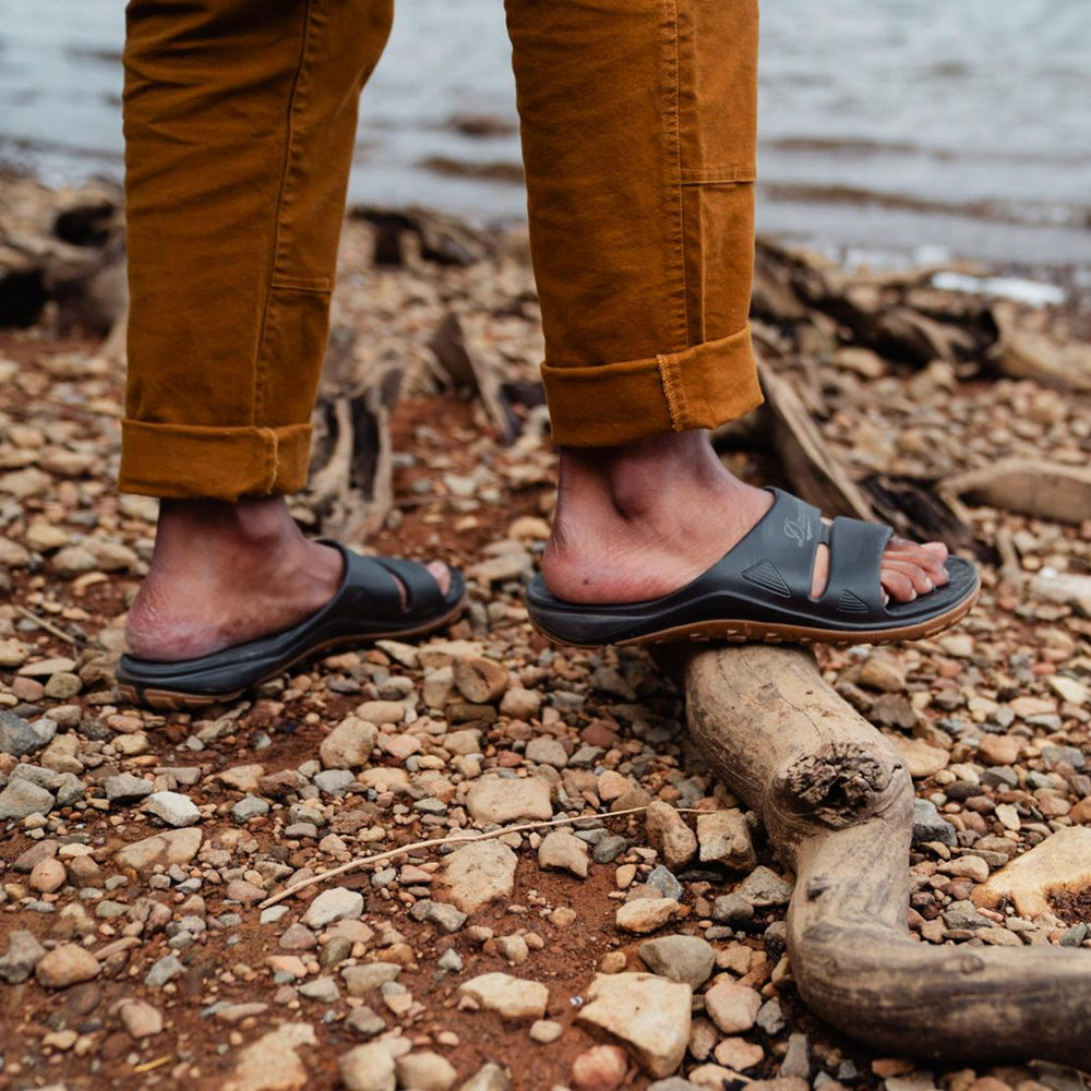 Men Hike | Danner Shelter Cove Black