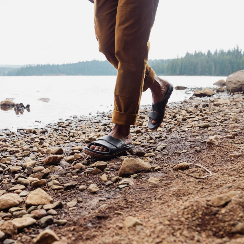 Men Hike | Danner Shelter Cove Black