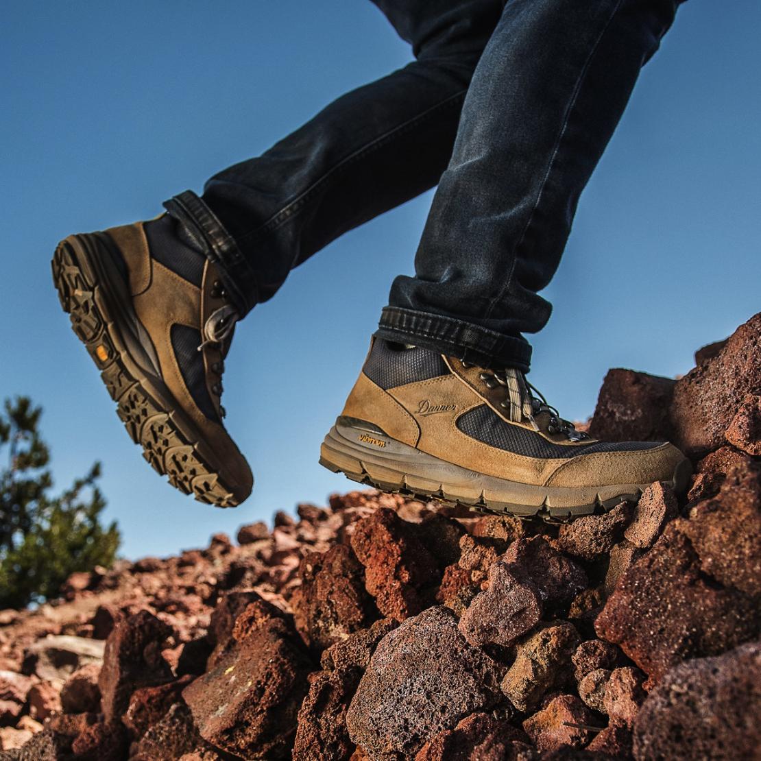 Men Hike | Danner South Rim 600 Sand