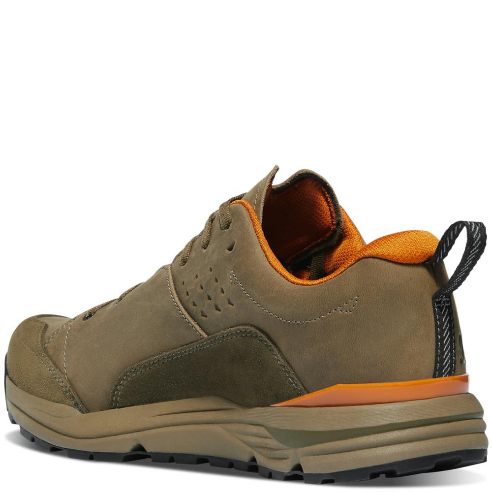 Men Hike | Danner Trail Roamer Timberwolf/marmalade