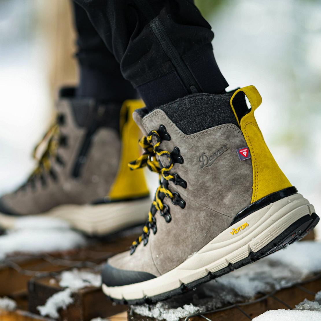 Women Hike | Danner Arctic 600 Side-Zip Driftwood/yellow 200g