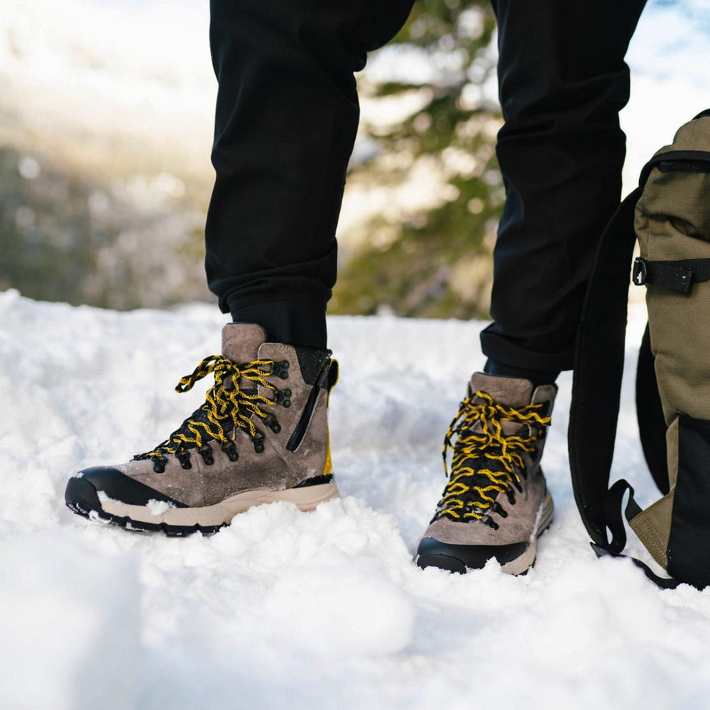 Women Hike | Danner Arctic 600 Side-Zip Driftwood/yellow 200g