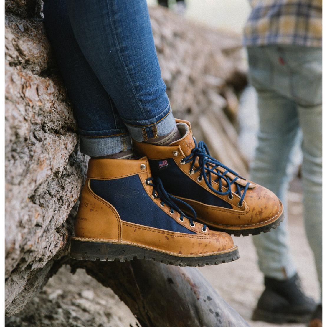 Women Hike | Danner Danner Light Cascade