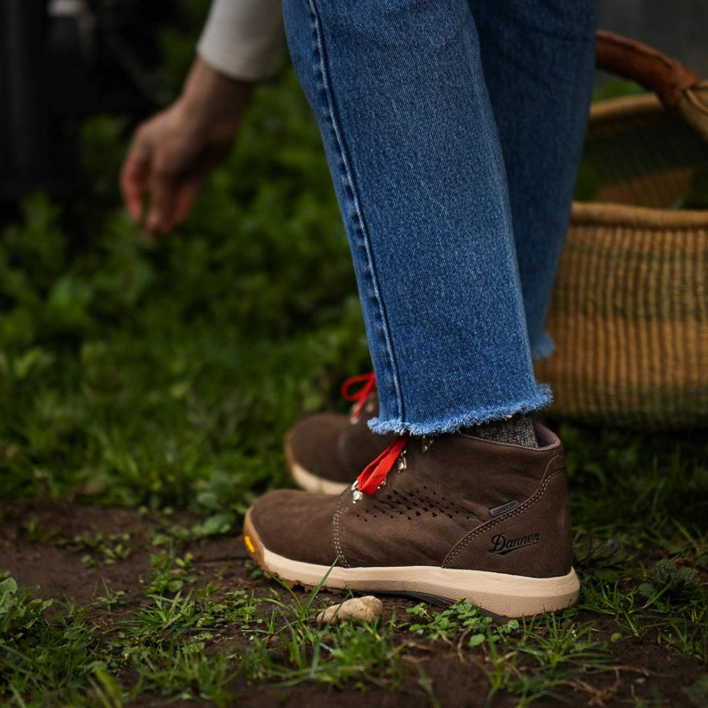 Women Hike | Danner Inquire Chukka Iron/picante