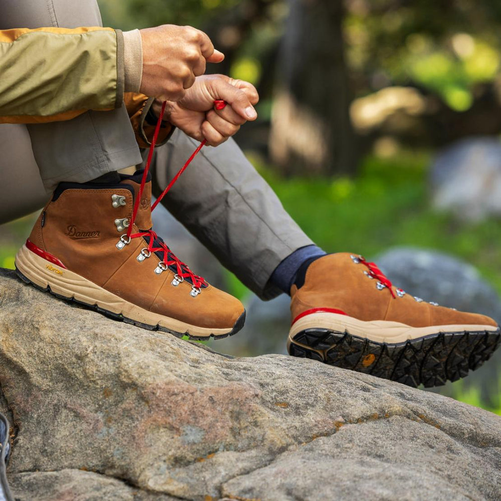 Women Hike | Danner Mountain 600 Leaf GTX Grizzly Brown/rhodo Red