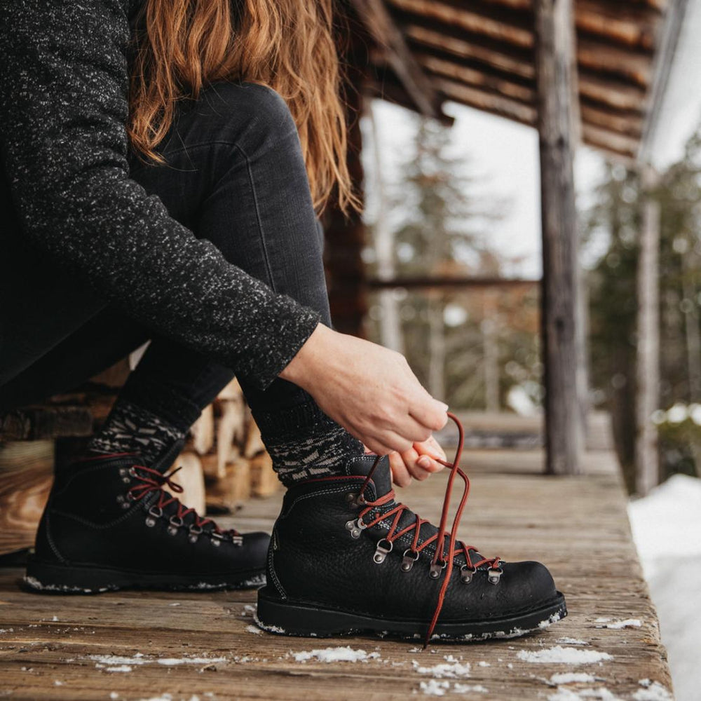 Women Hike | Danner Mountain Pass Arctic Night 200g