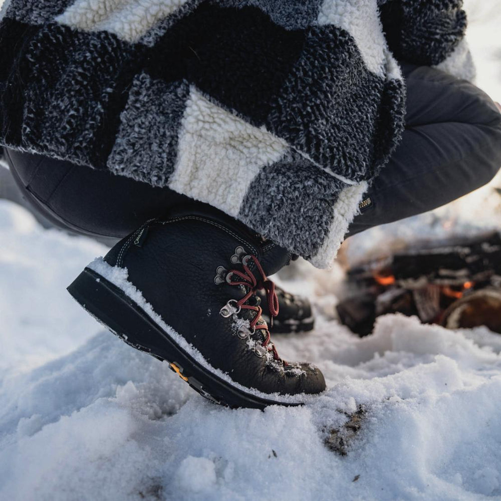 Women Lifestyle | Danner Mountain Pass Arctic Night 200g